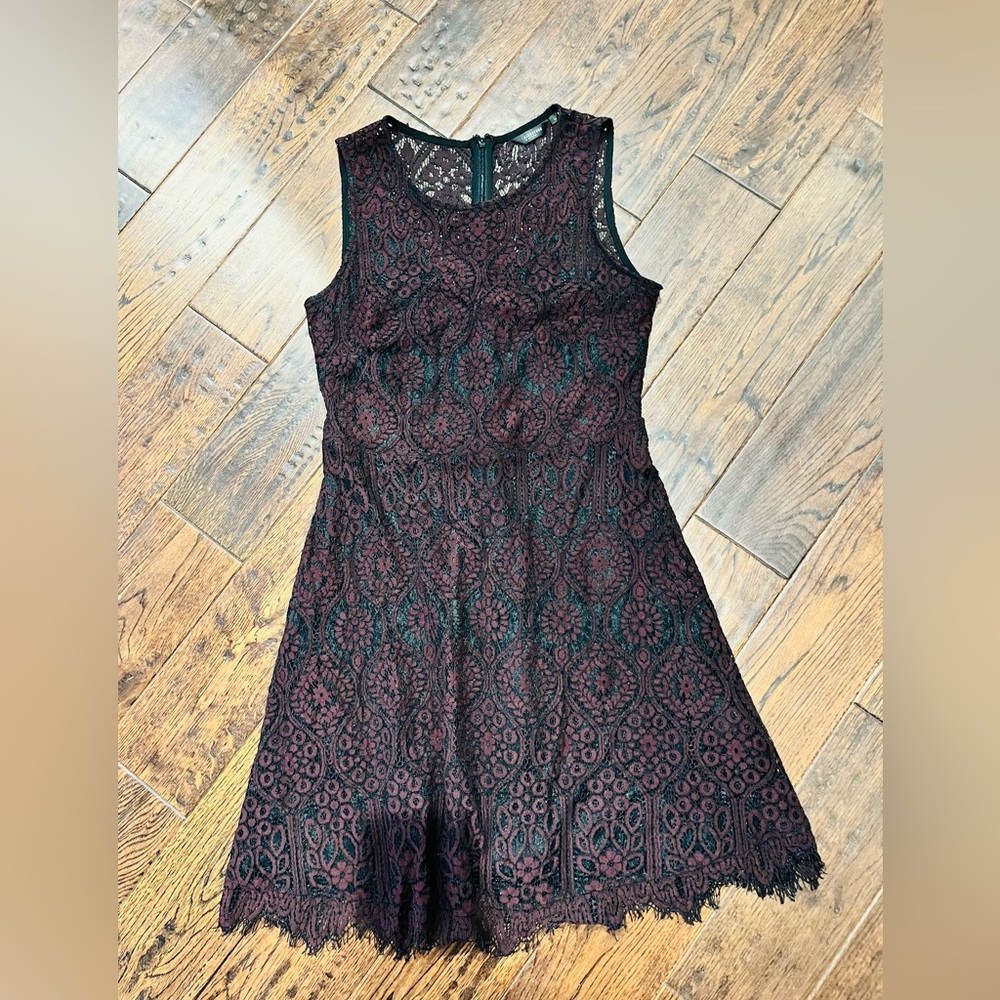 L Stunning cocktail dress 👗